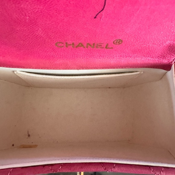 🌸100% Authentic Late 80’s Chanel Pink Leather bag🌸 - Picture 9 of 11